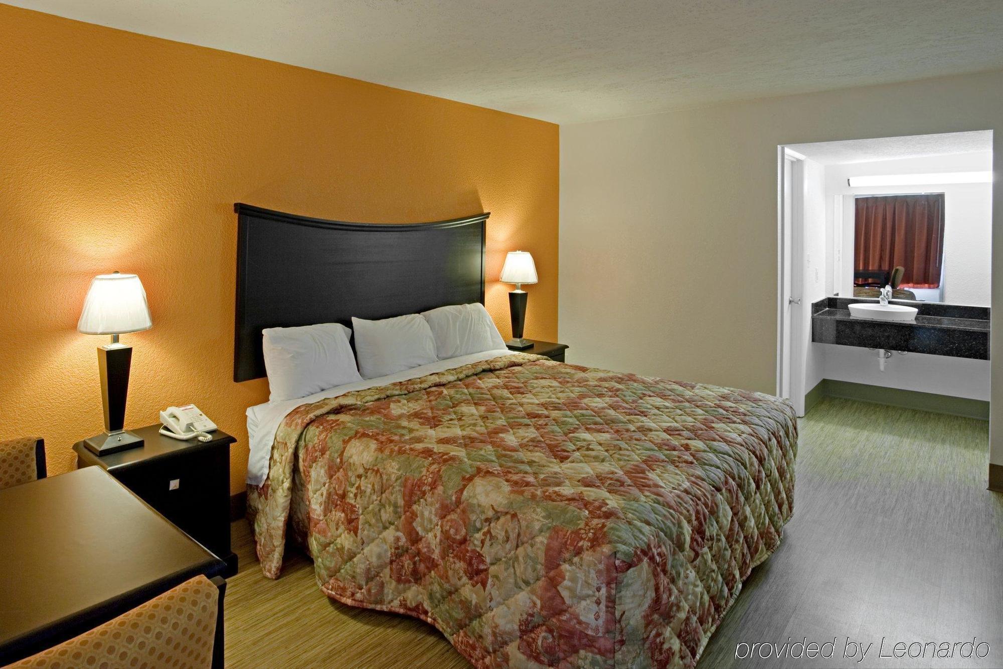 Econo Lodge 梅特罗波利斯 客房 照片