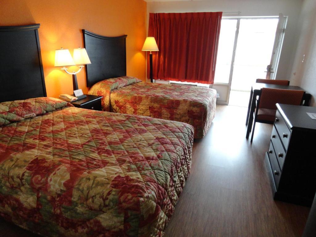 Econo Lodge 梅特罗波利斯 客房 照片